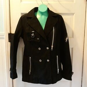 Biscote Vogue sz 2 gothic trench coat